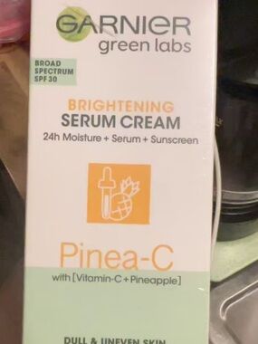 Garnier Green Labs Pinea-C Brightening Serum Cream